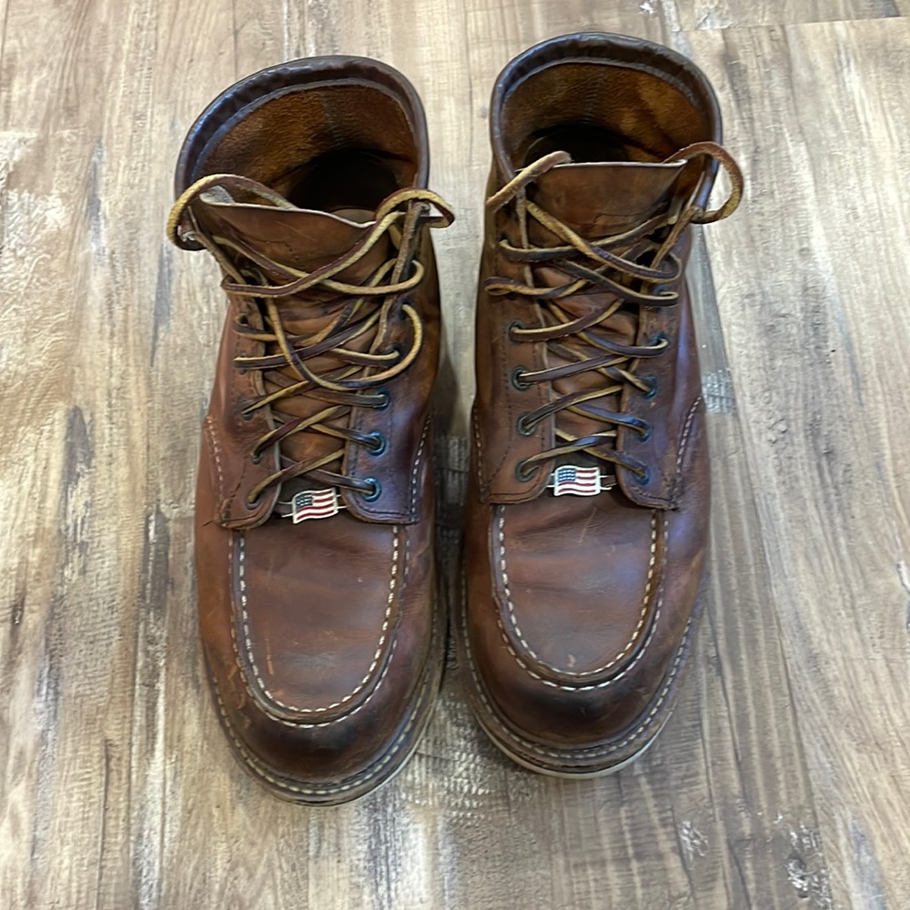 Red Wing Boots - size 10 - Classic Moc 6-inch